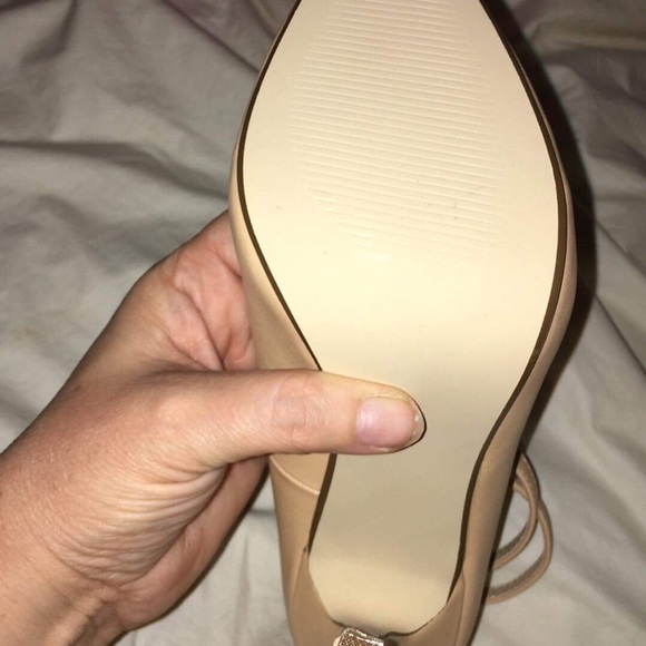 NEW! Never worn. Nude strappy 👠 - Picture 5 of 5